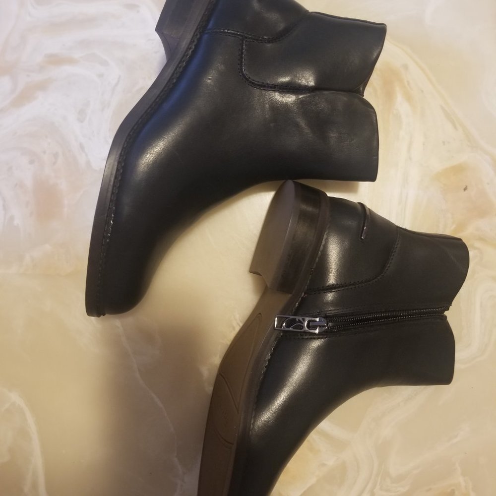 Franco Sarto Black Leather Ankle Boots - Picture 3 of 6
